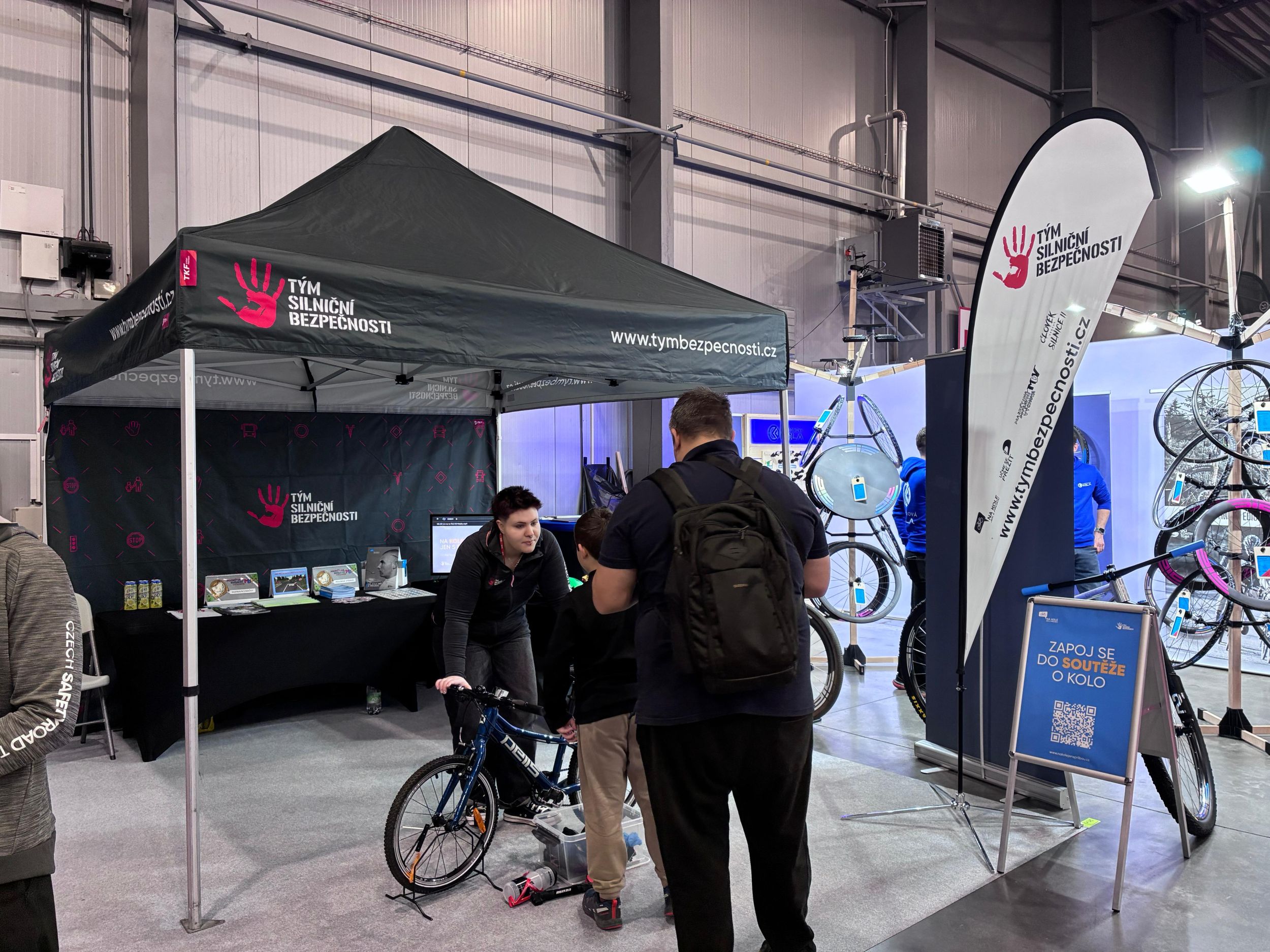 Projekt Na kole jen s přilbou se představil na veletrhu FOR BIKES